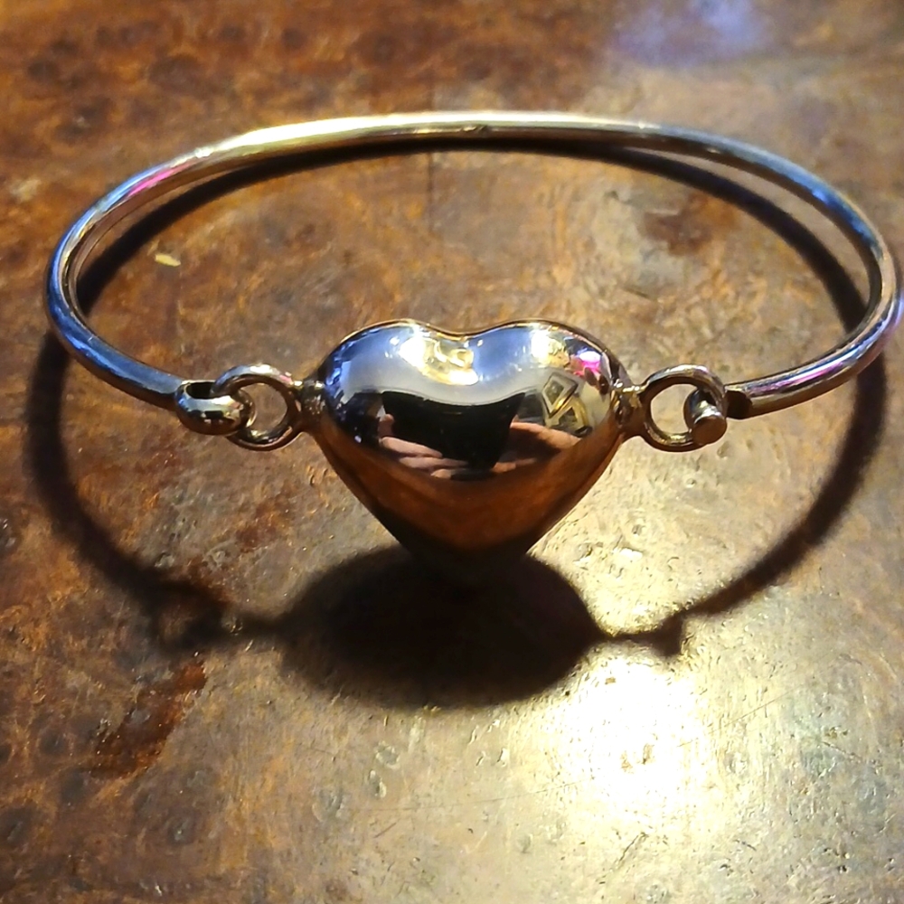 Vintage Mexican sterling silver puffy heart bracelet